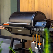 Afbeelding in Gallery-weergave laden, THE NEW TRAEGER IRONWOOD XL INT   Ervaar de evolutie van houtgestookte smaak met de geheel nieuwe Traeger Ironwood®.